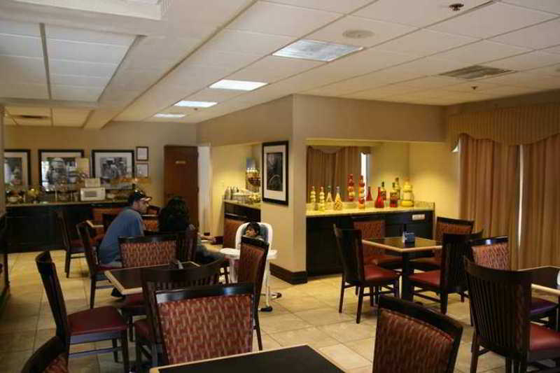 Hampton Inn Commerce Restaurante foto